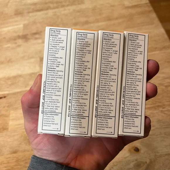 4x - 0.3 FL oz Avene Multi-Defense Fluid Daily Face Protection lotion SPF 50 - Picture 2 of 4